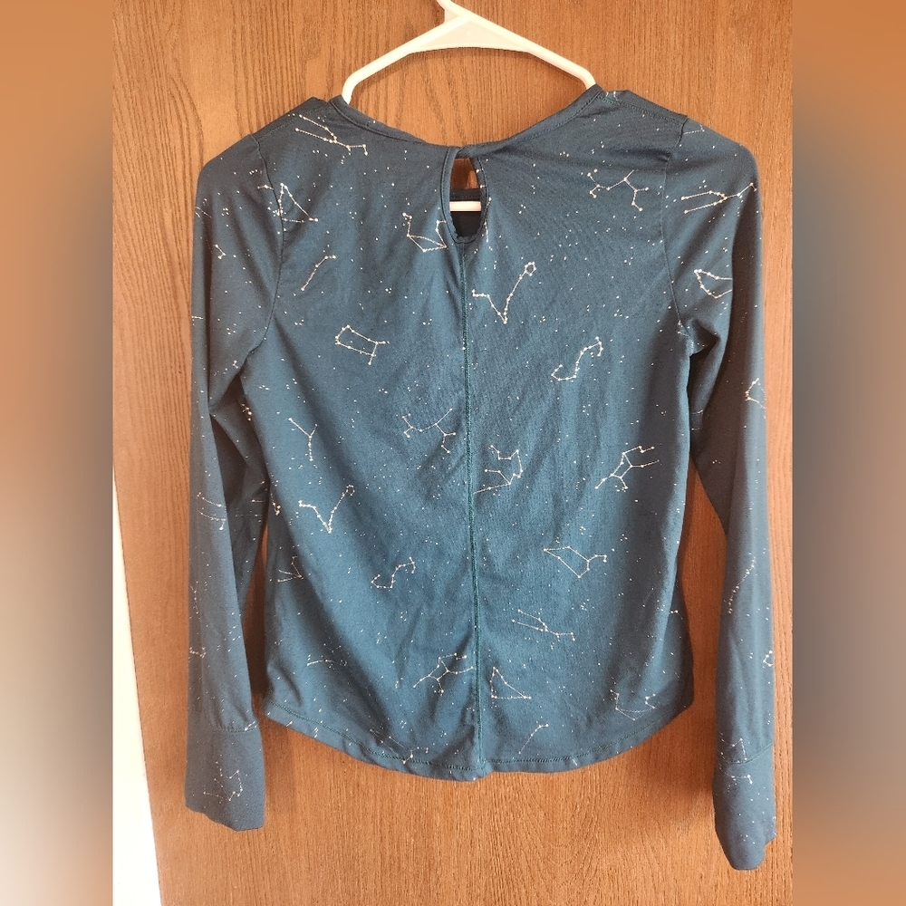 Blue Constellation Print Top - Picture 4 of 4
